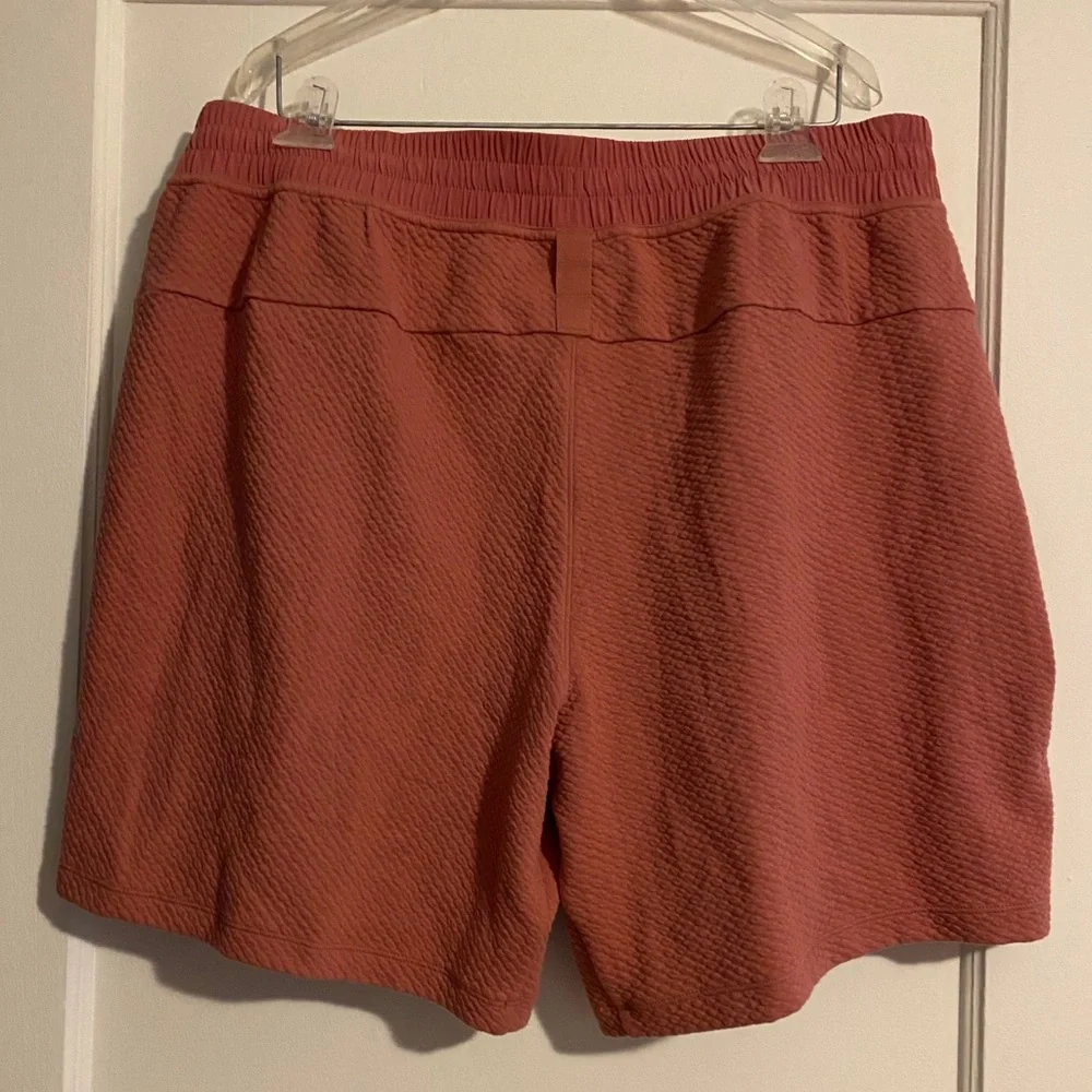Lululemon Athletica Men's At Ease Pink Briar Rose Athletic Shorts Size XXL